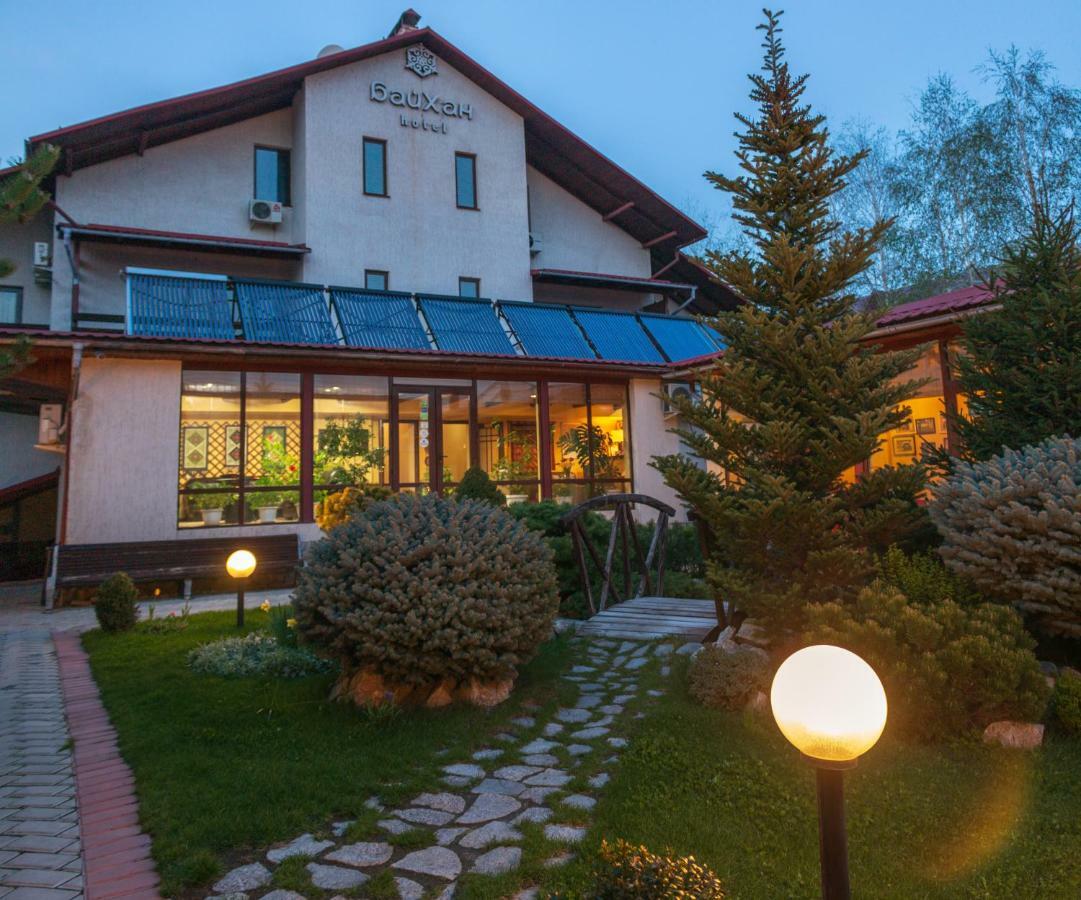 Tian-Shan Hotel Bishkek Exteriör bild